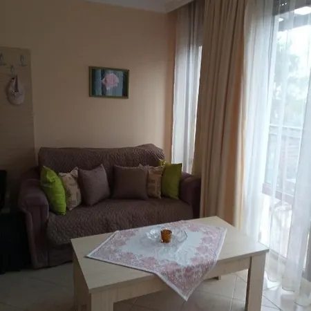 Private Flat By Seaside - Santa Marina- Apartmán *